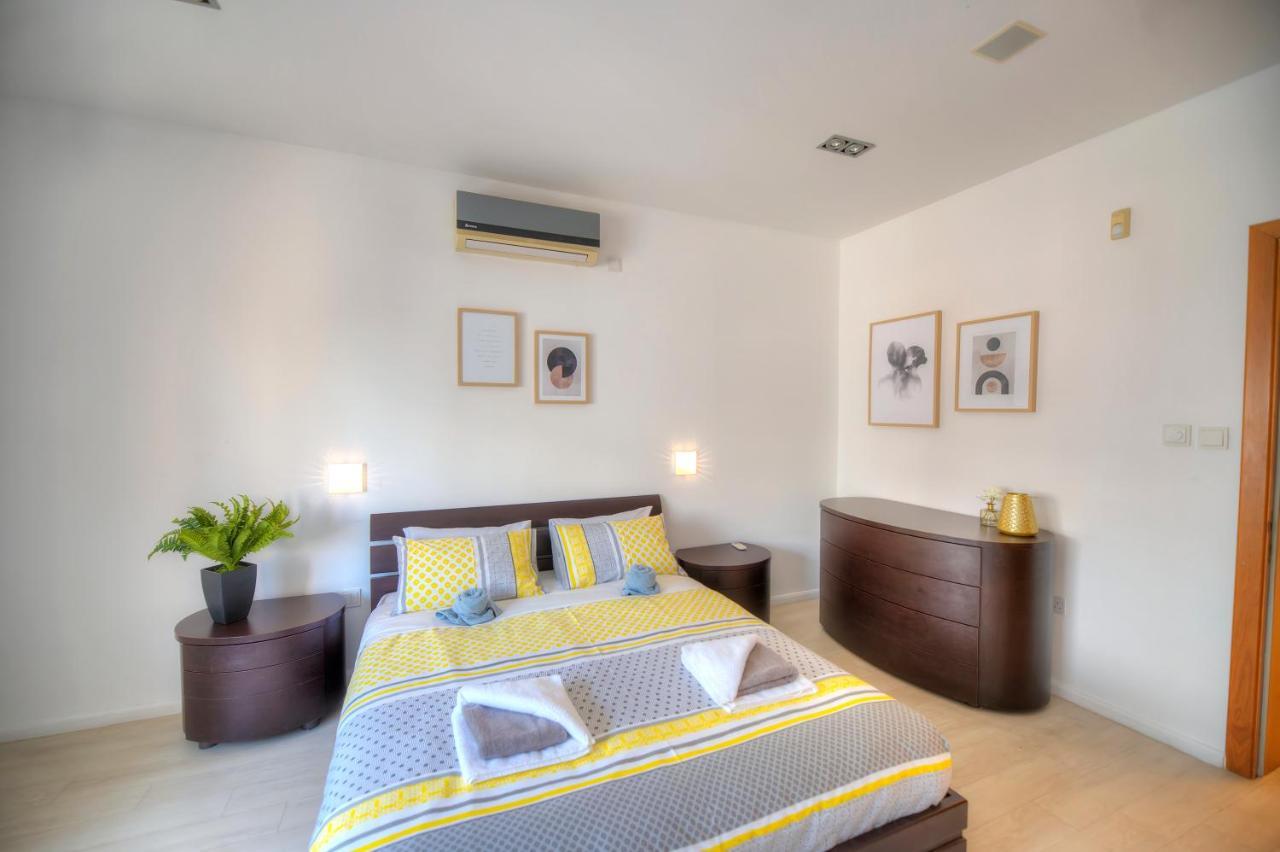 Bright And Spacious 3 Bedroom Apartment With Breathtaking Views - Goslm-5 Sliema Exterior photo